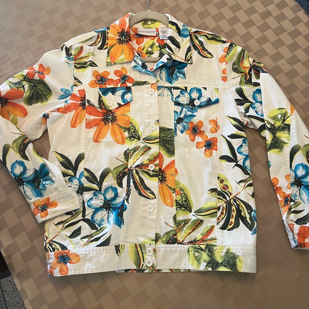 Alfred Dunner Beautiful Lightweight Floral Trucker/bomber Style Jacket Cute! 8